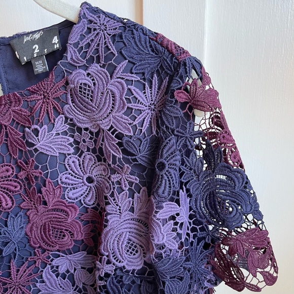 Lord & Taylor 424 Fifth Chemical Lace Embroidered Floral Top - Picture 7 of 10